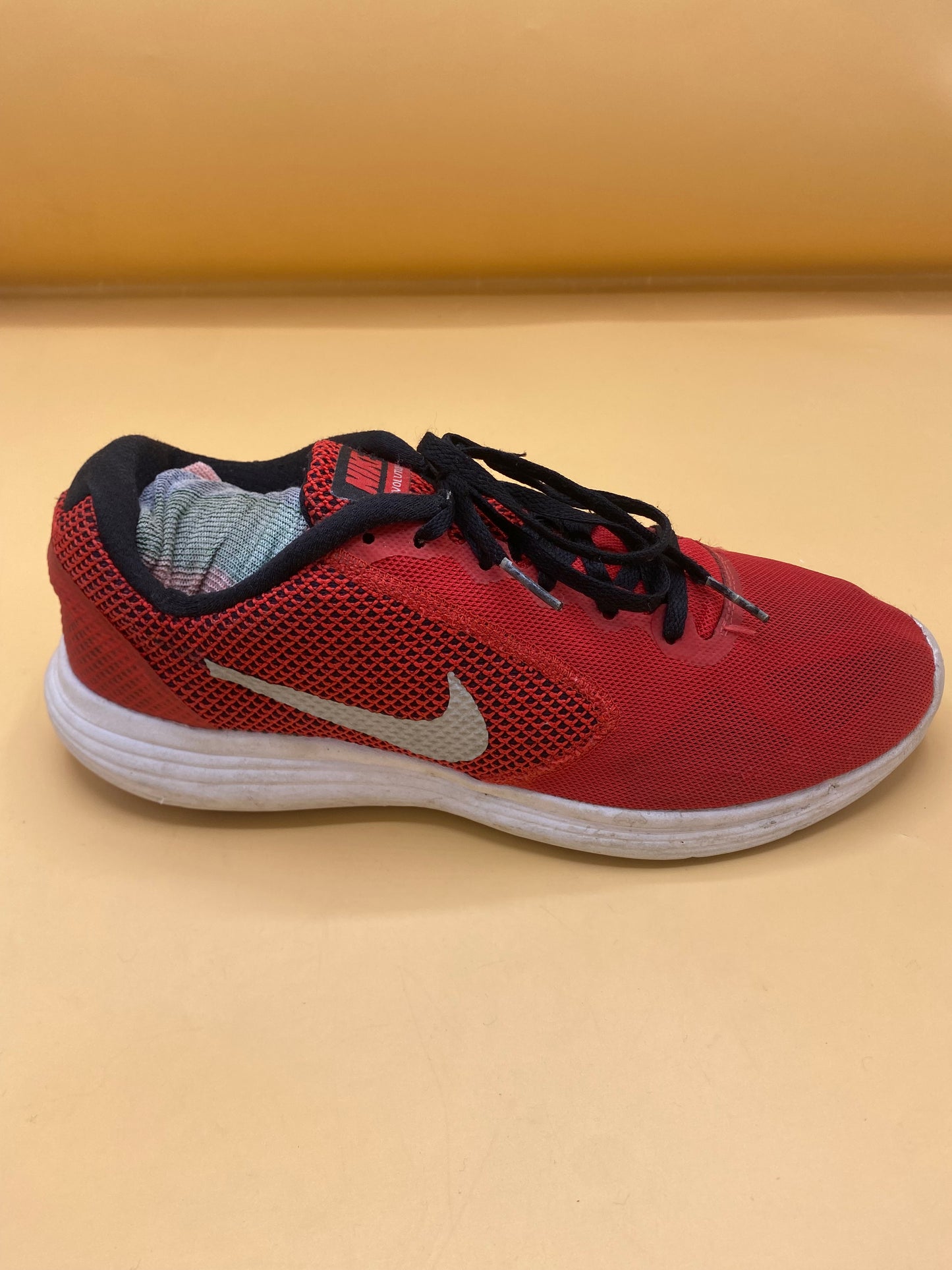 Nike Tennis Shoes Revolution Mens