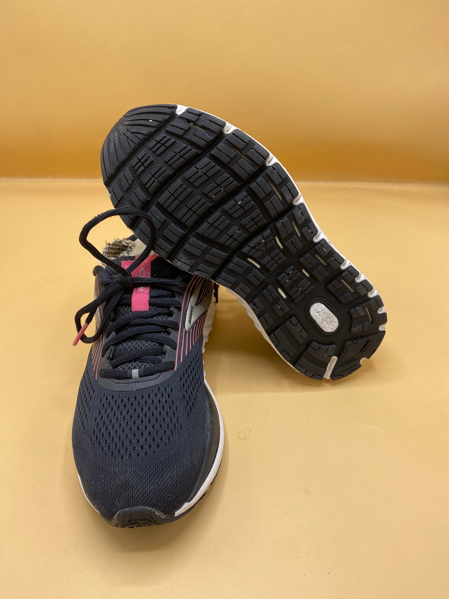 Brooks Running Sneaker