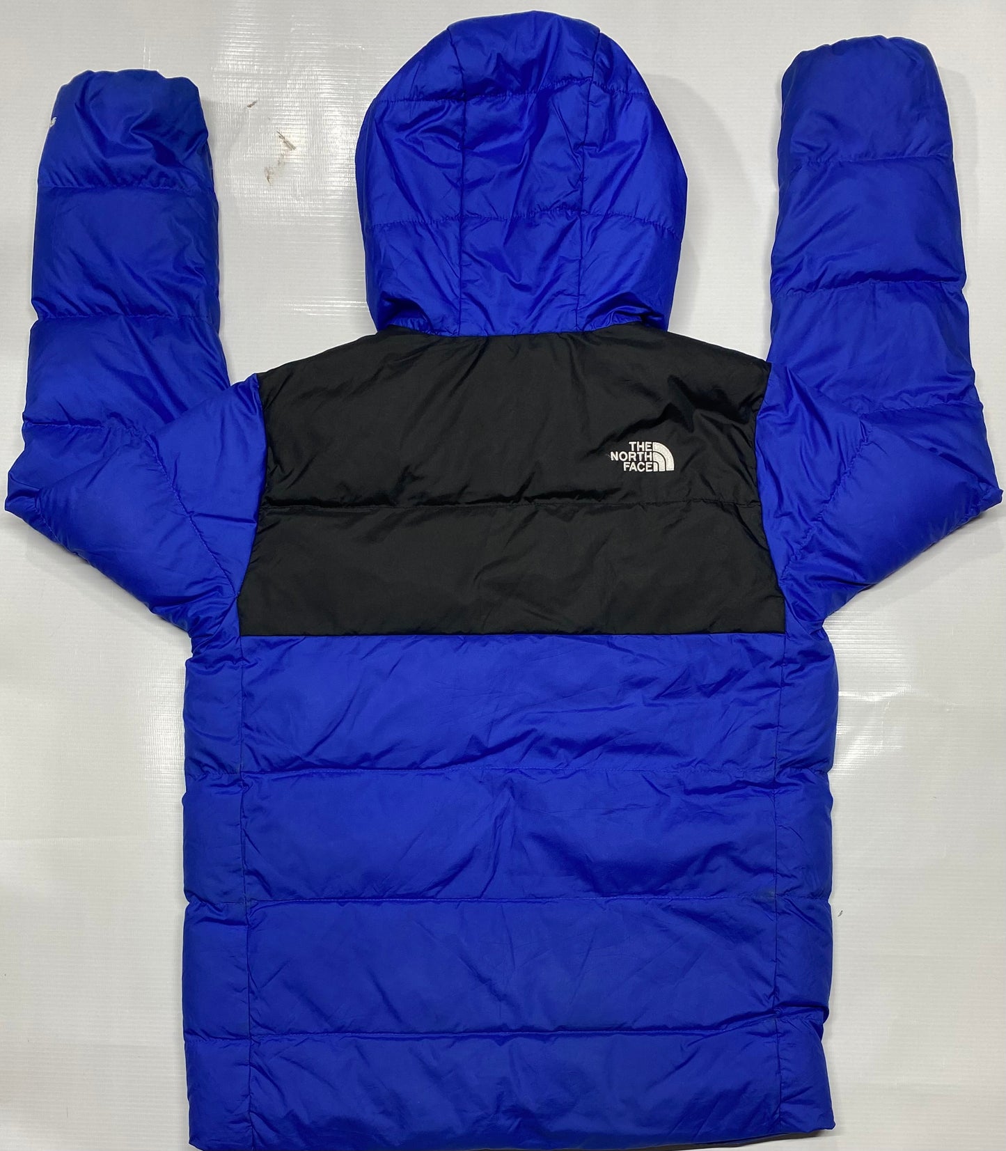 The North Face Men’s Blue & Black Lightweight