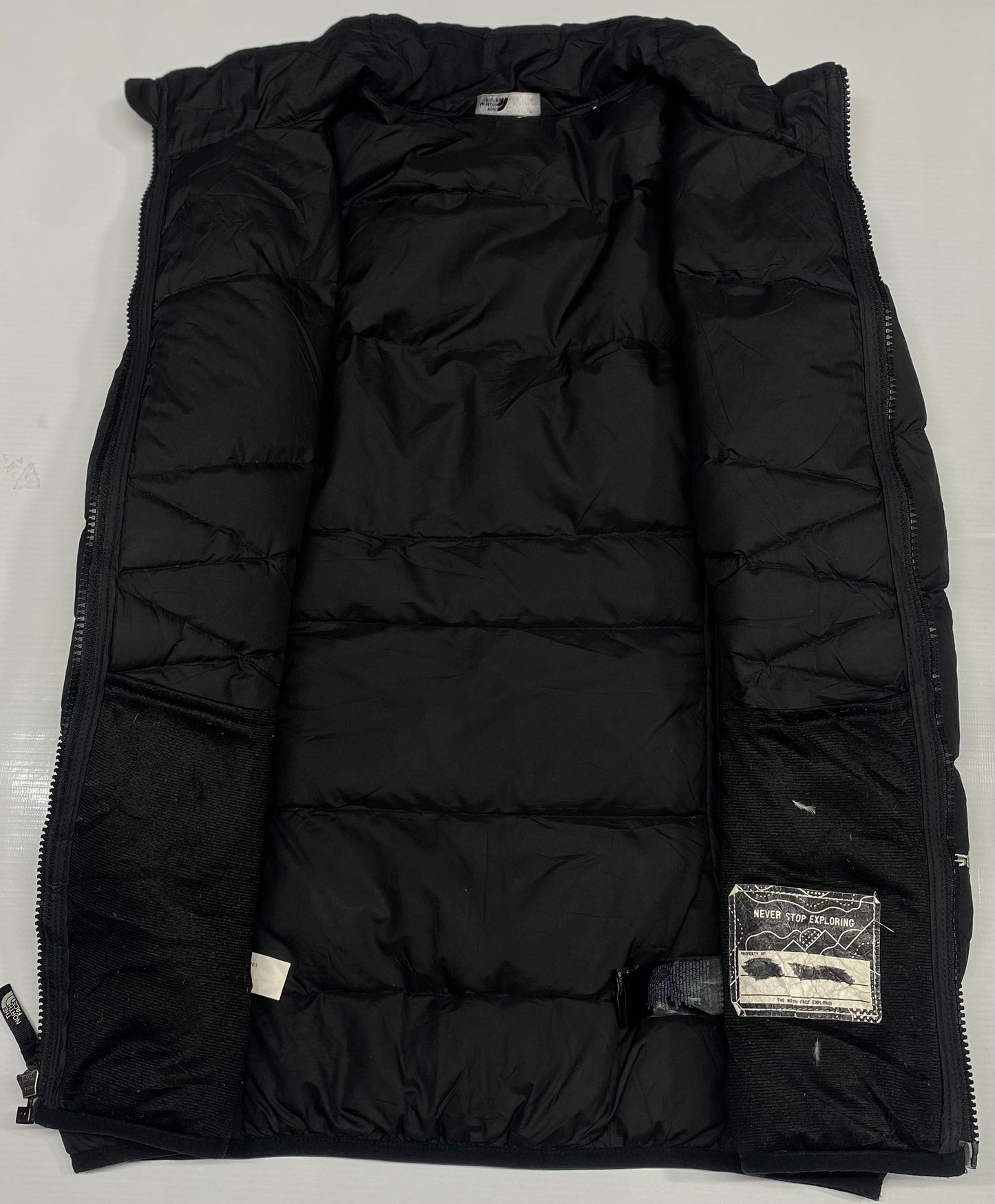 The North Face Men’s Black puffer Lightweight