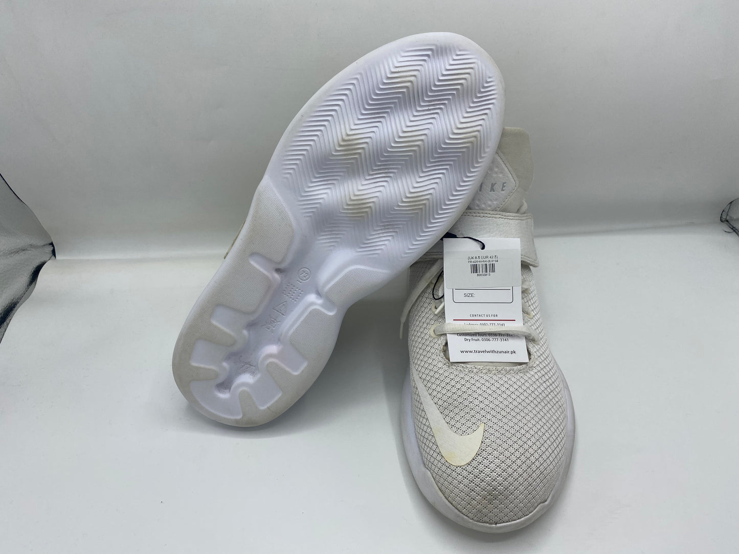 White Nike Comfort Footbed