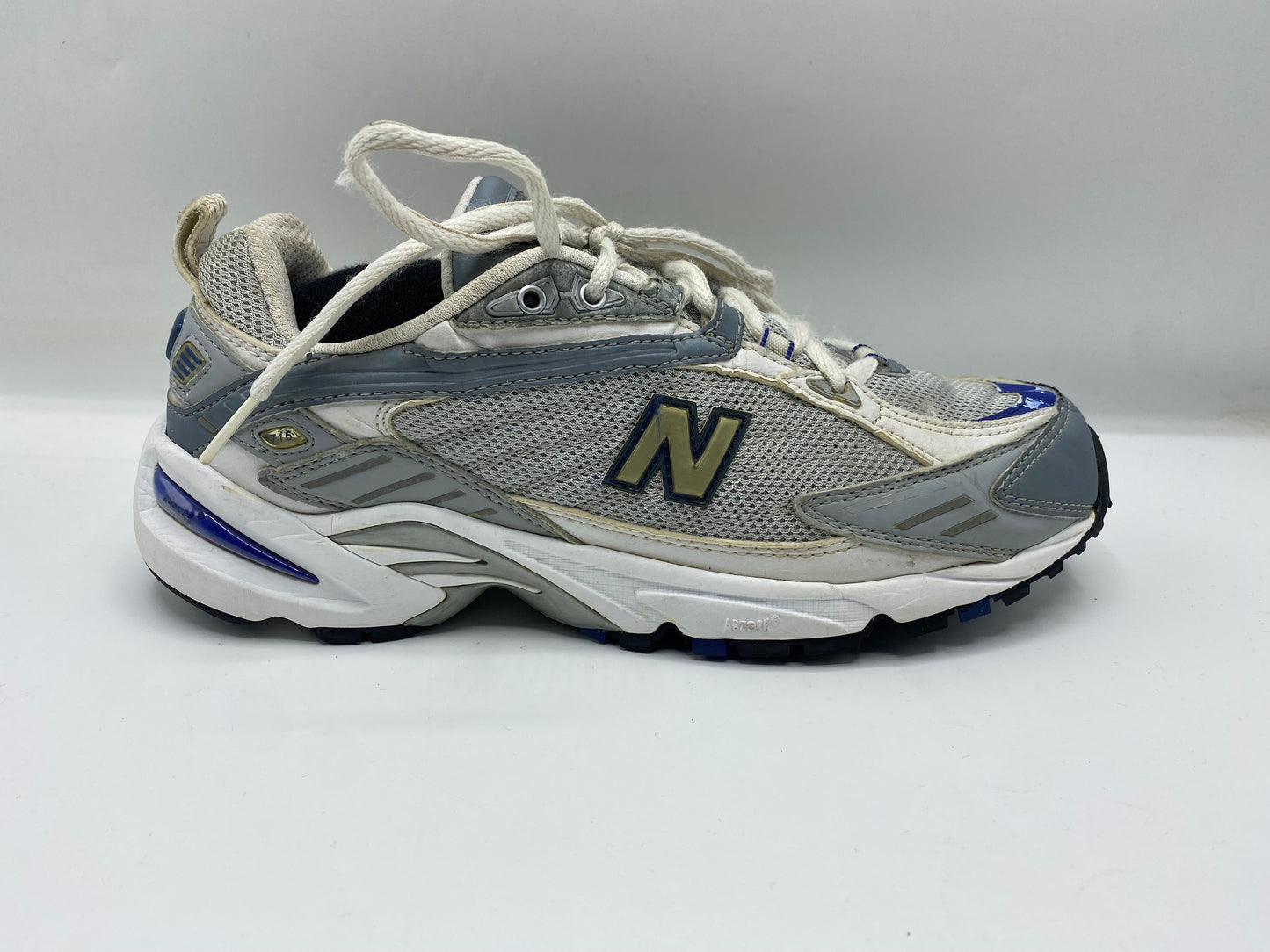 new-balance-840-athletic-shoes