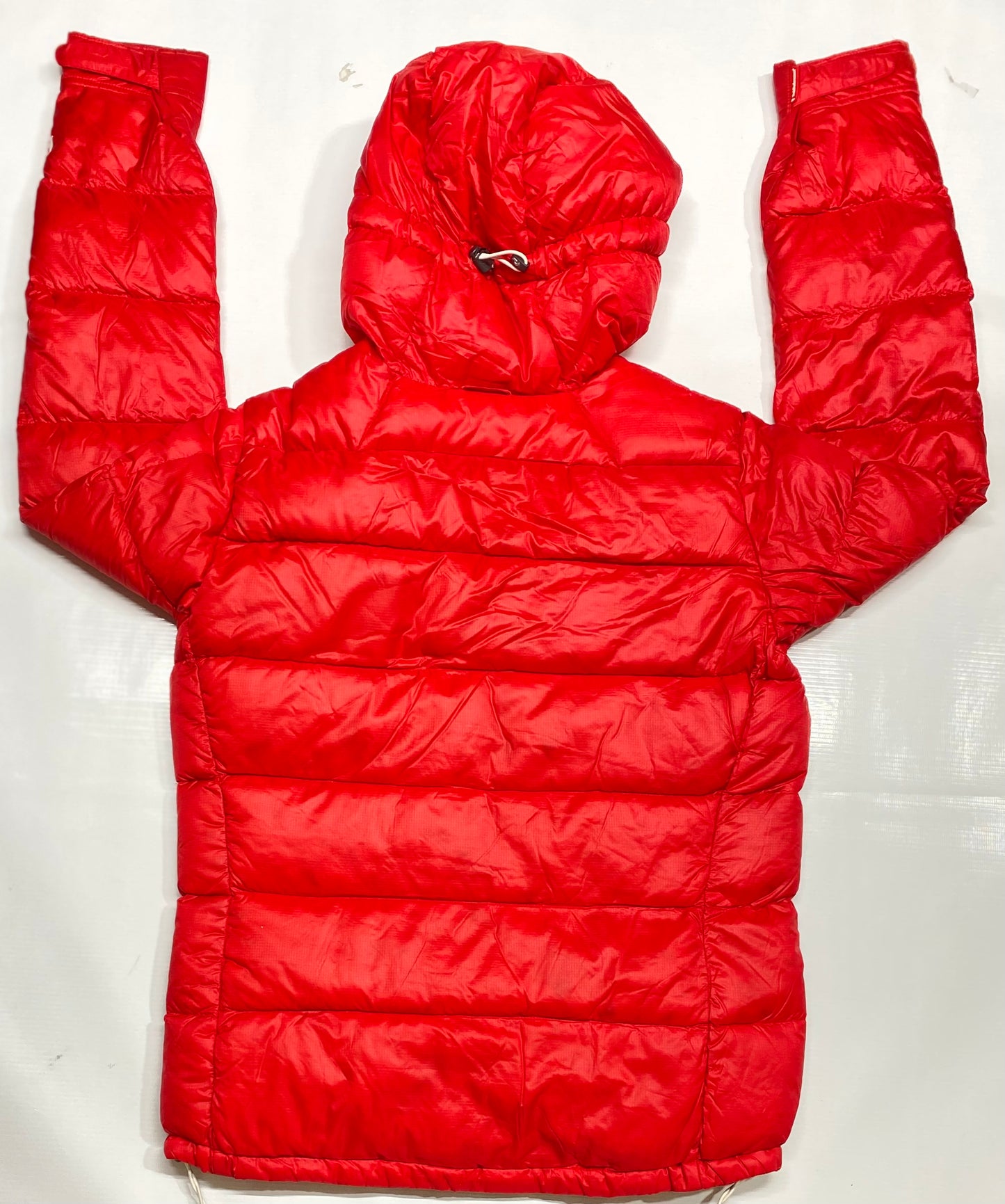 Peak-Performance Red Puffer Jacket