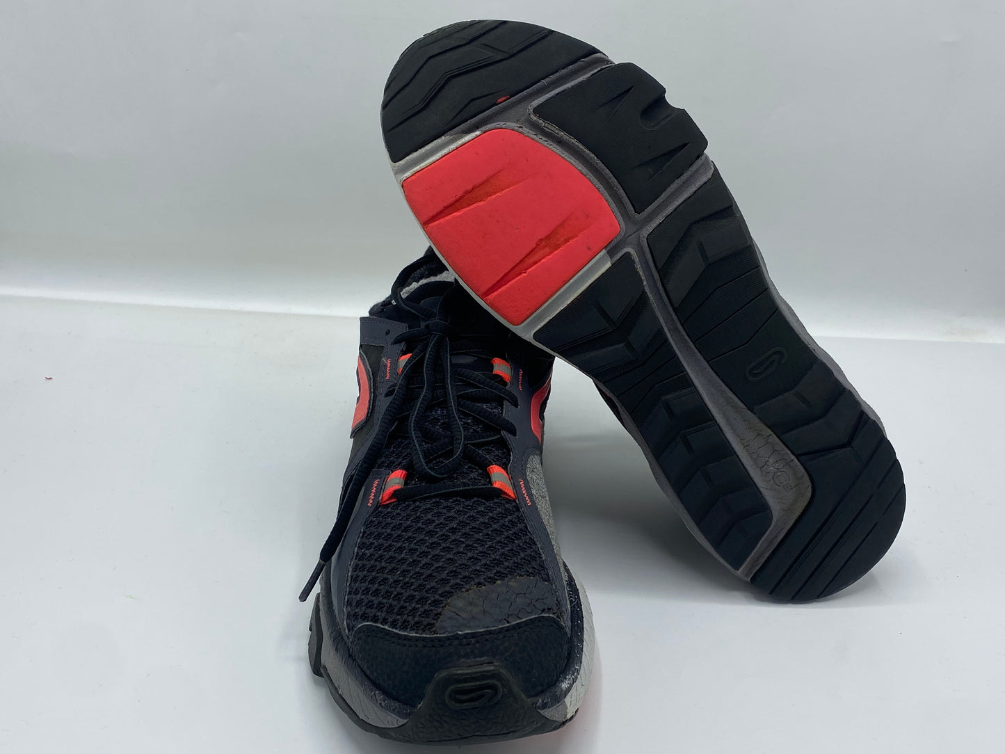 Kalenji run cushion running shoes - black/coral