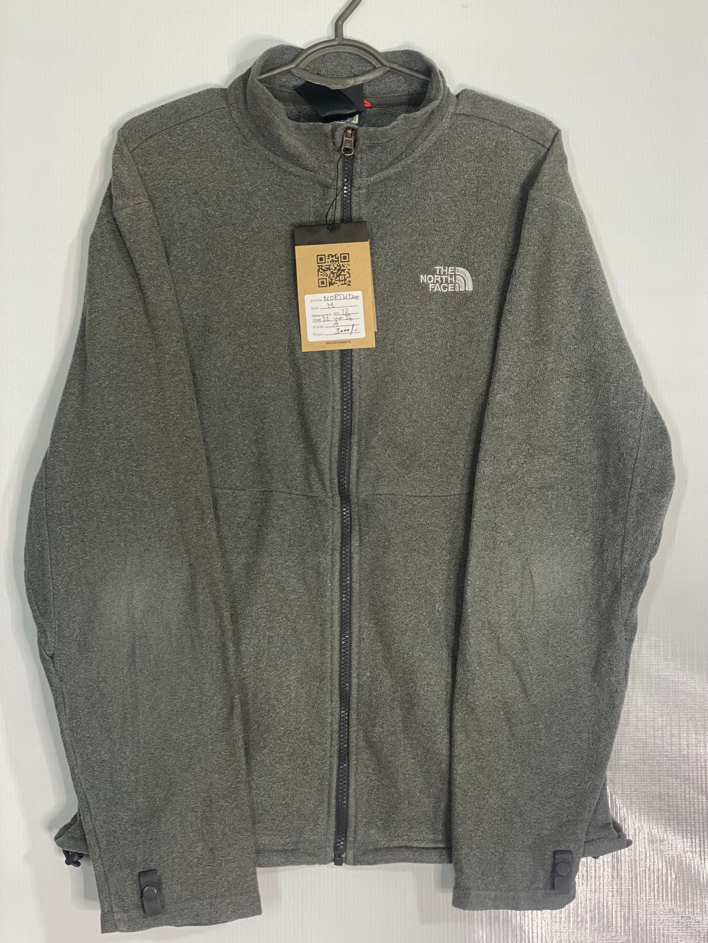 The North Face  (Color Light Grey Style: Upper Fabric: Dry Fit Type)