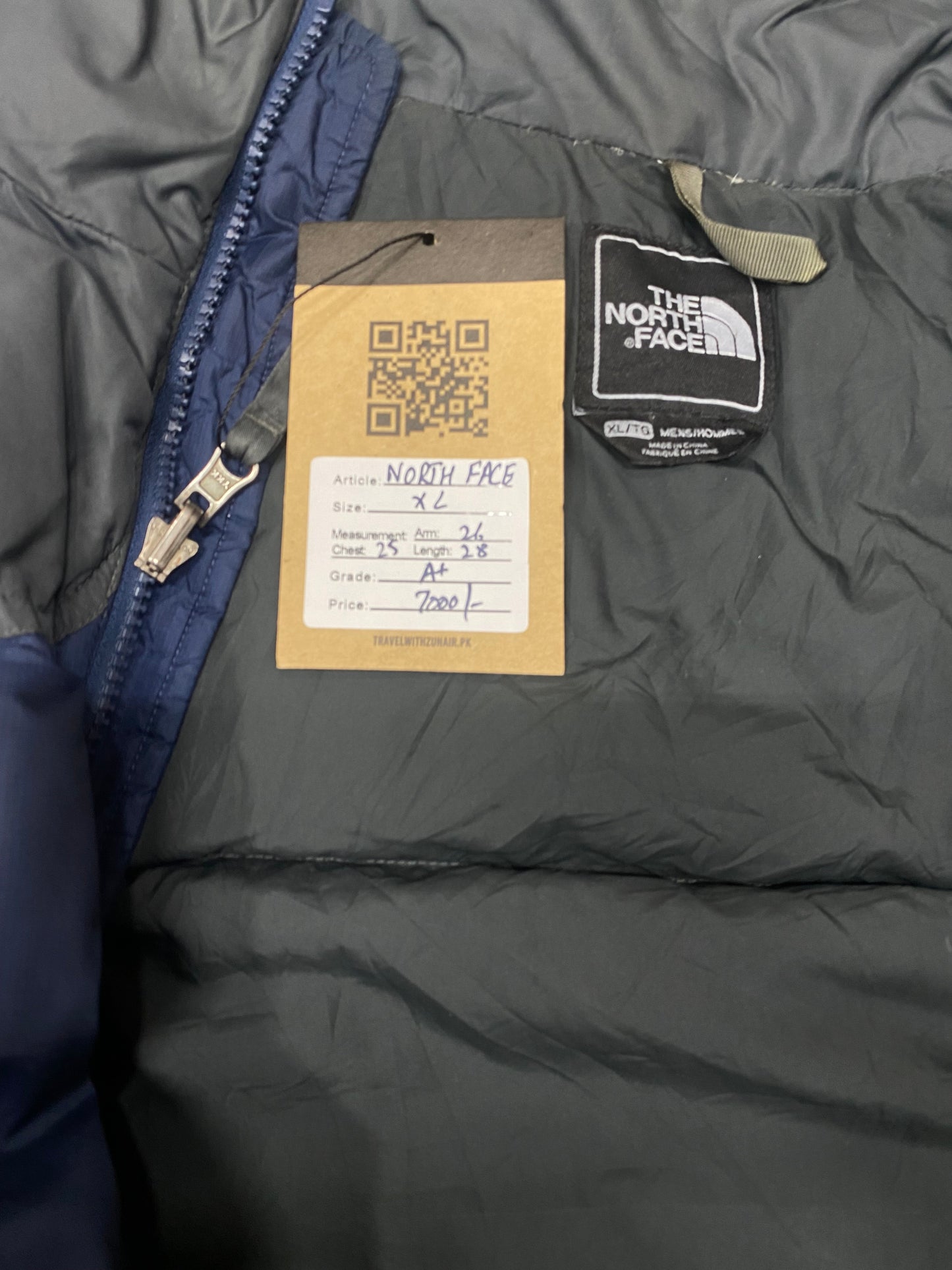 North Face Mens Small Blue 96 Retro Nuptse 700