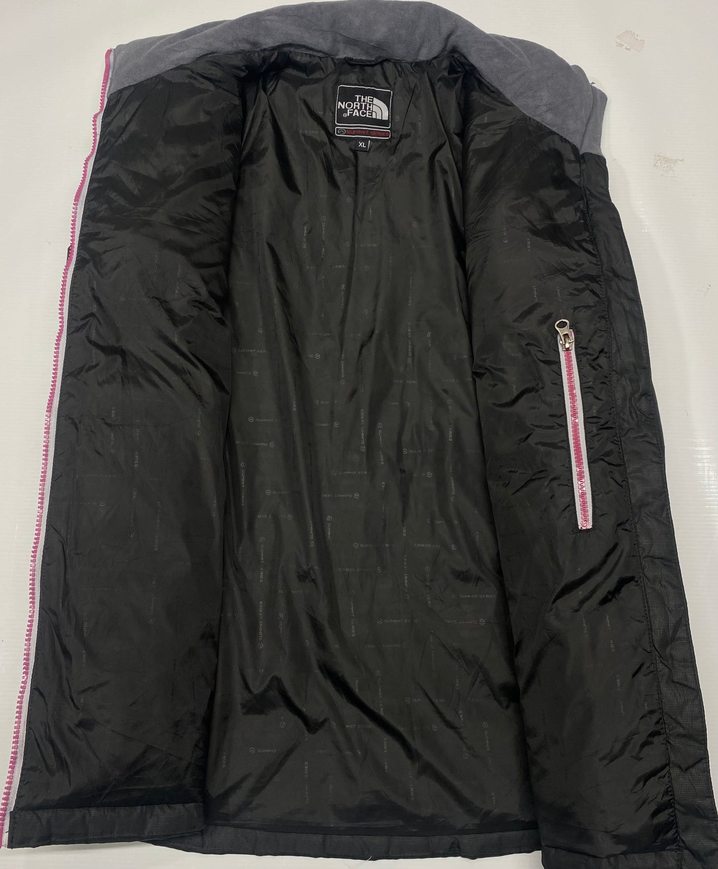 The North Face Girls 550 Down Puffer Reversible