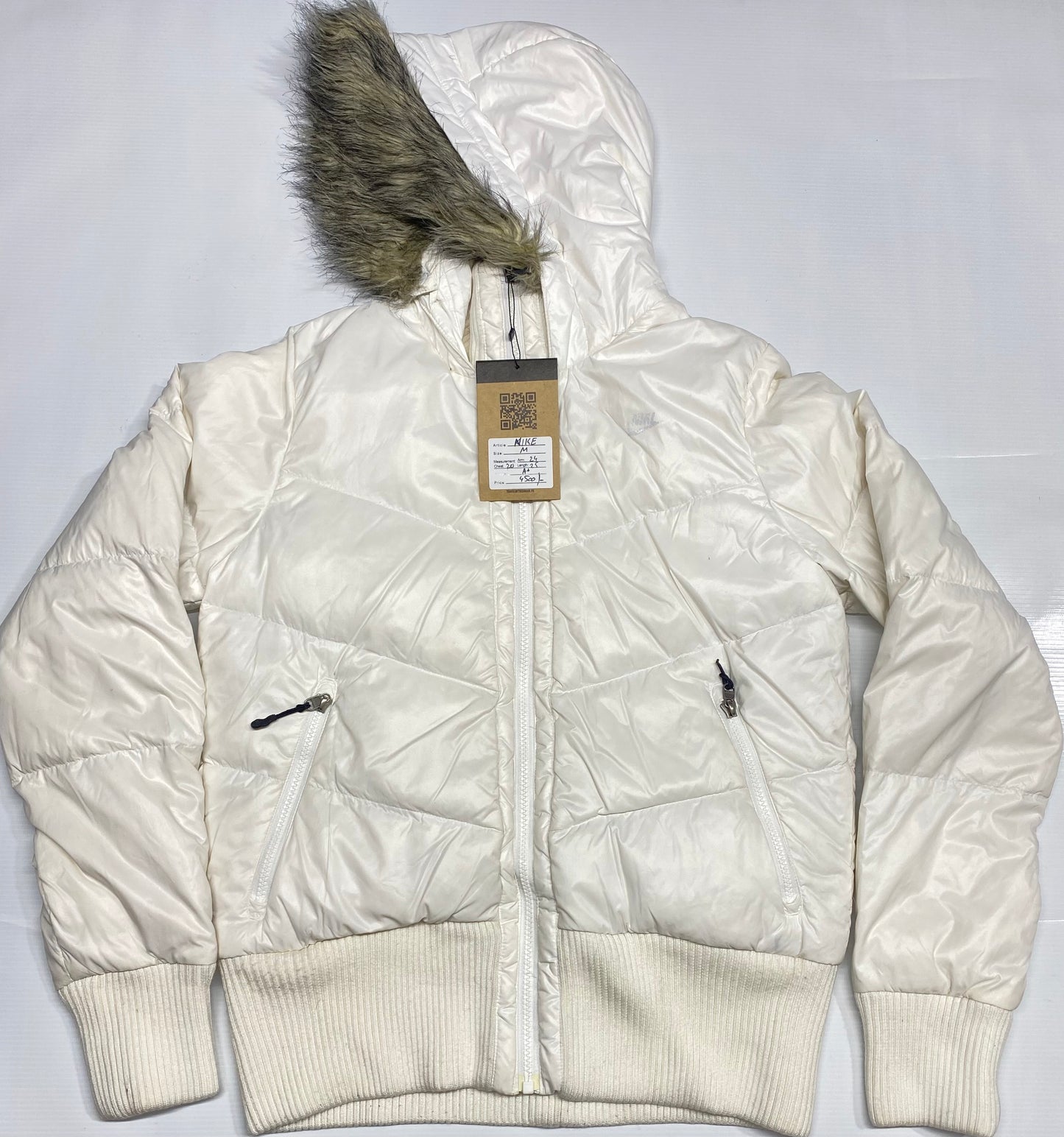 NIKE Women's Puffer Quitetd White