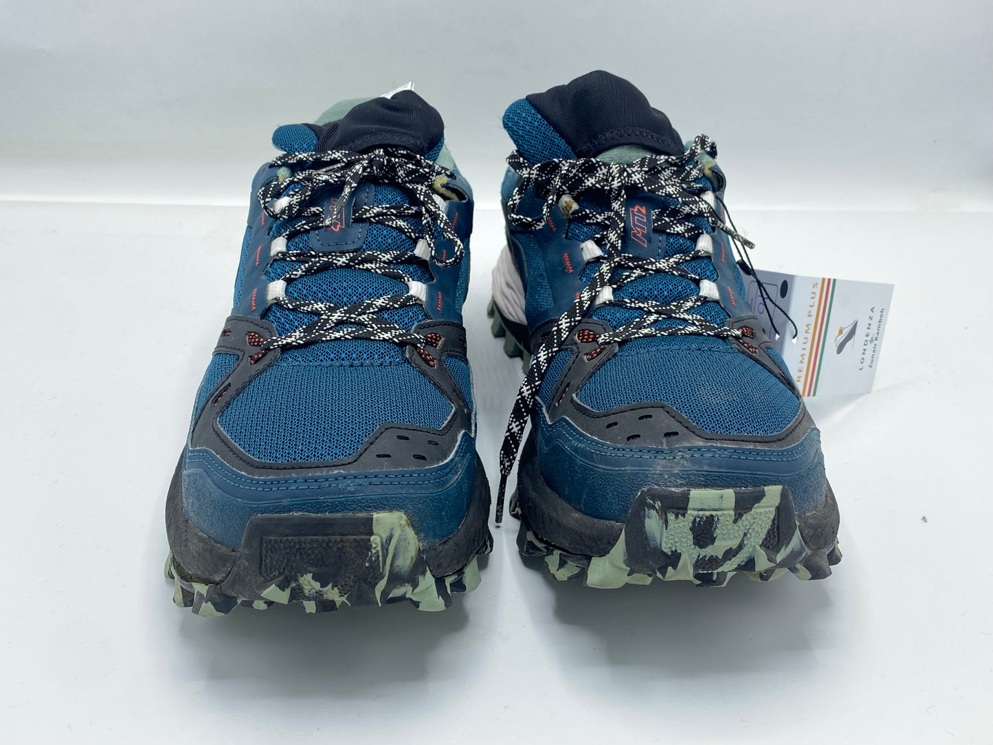 Decathlon trail running shoes - blue/green