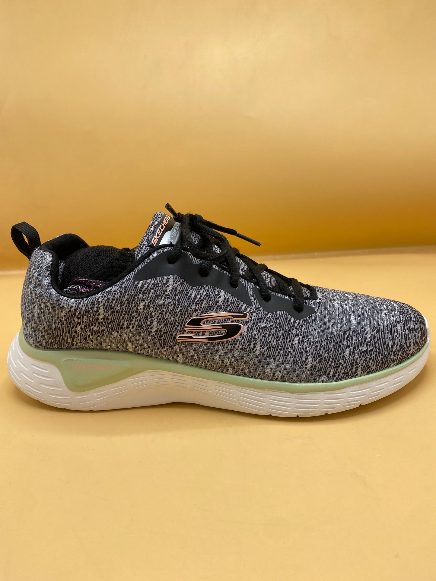 Skechers Dynamight Sneakers