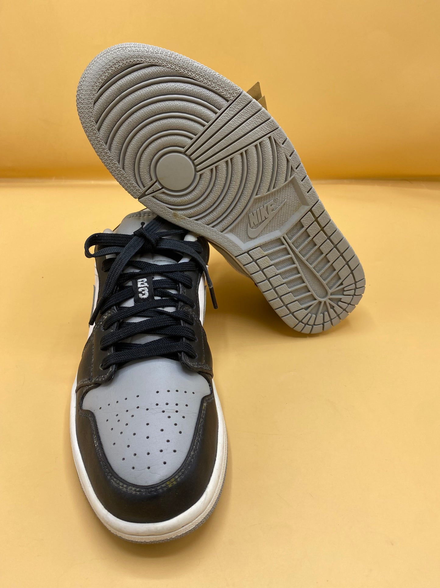 Nike Air Jordan 1 Low Shadow Toe Smoke Grey