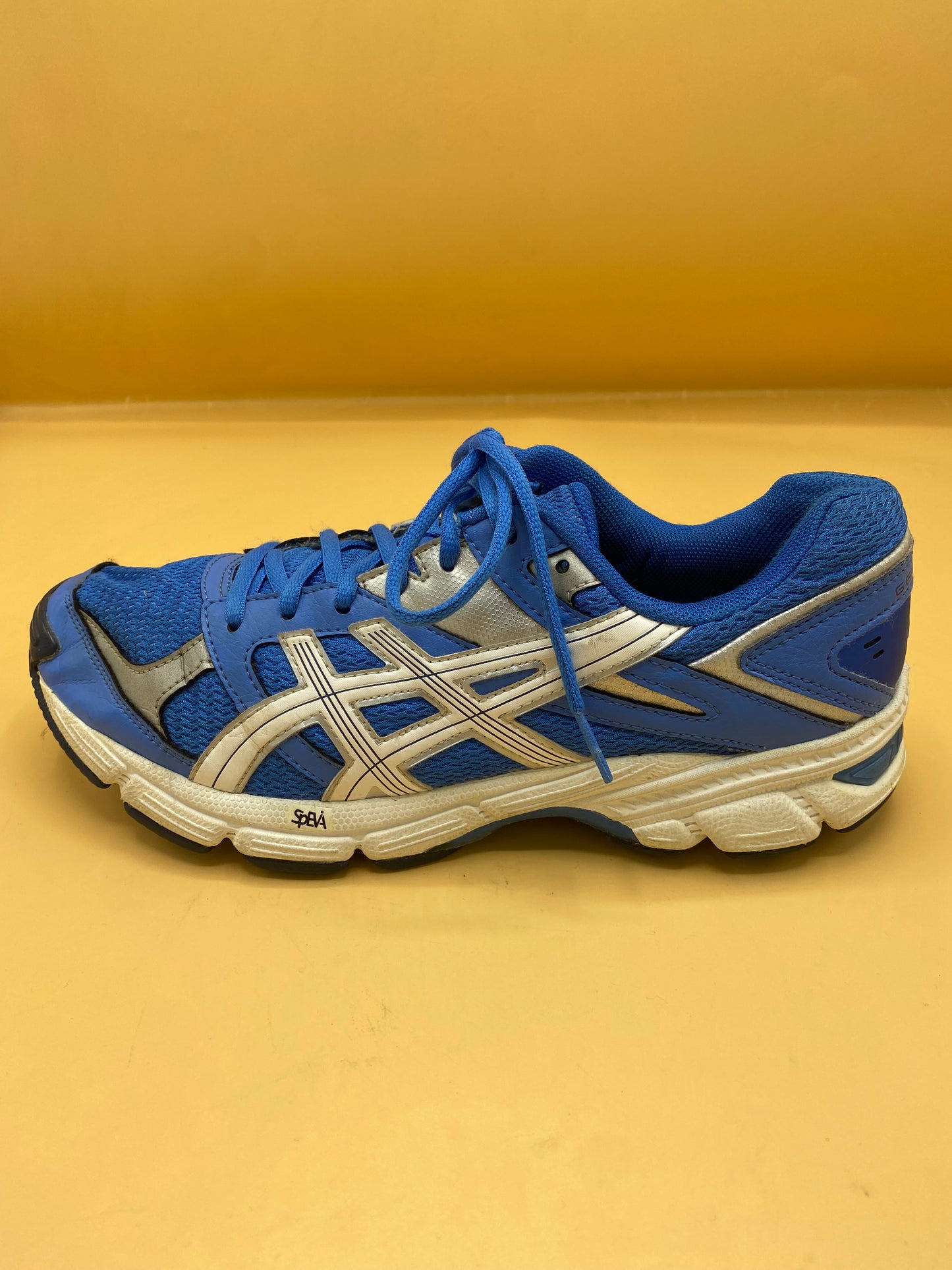 Asics men's  Cross Training Shoes