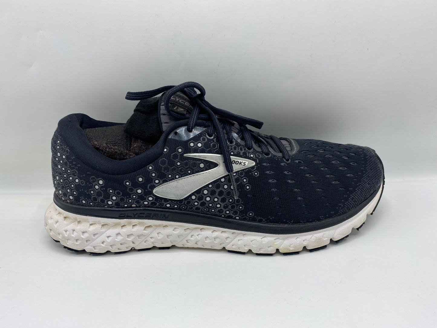 BROOKS GLYCERIN 17 BLACK WHITE, TRACTION