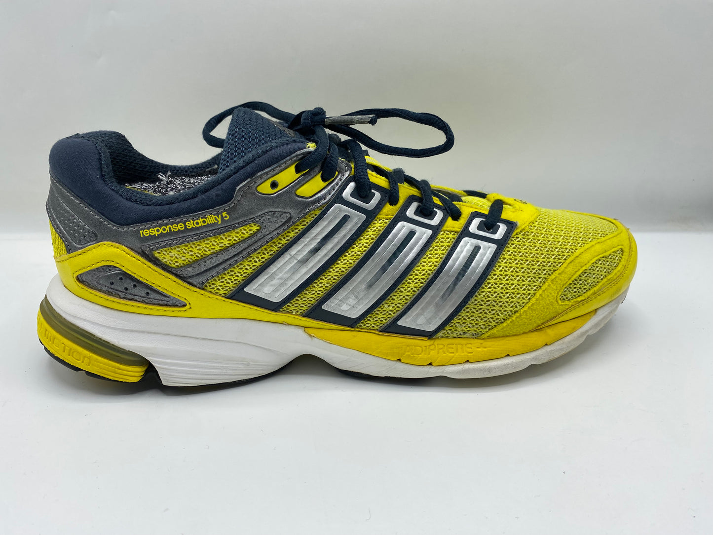 adidas RESPONSE STABILITY 4