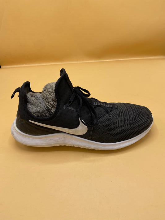 Nike TR 8 Training Shoes