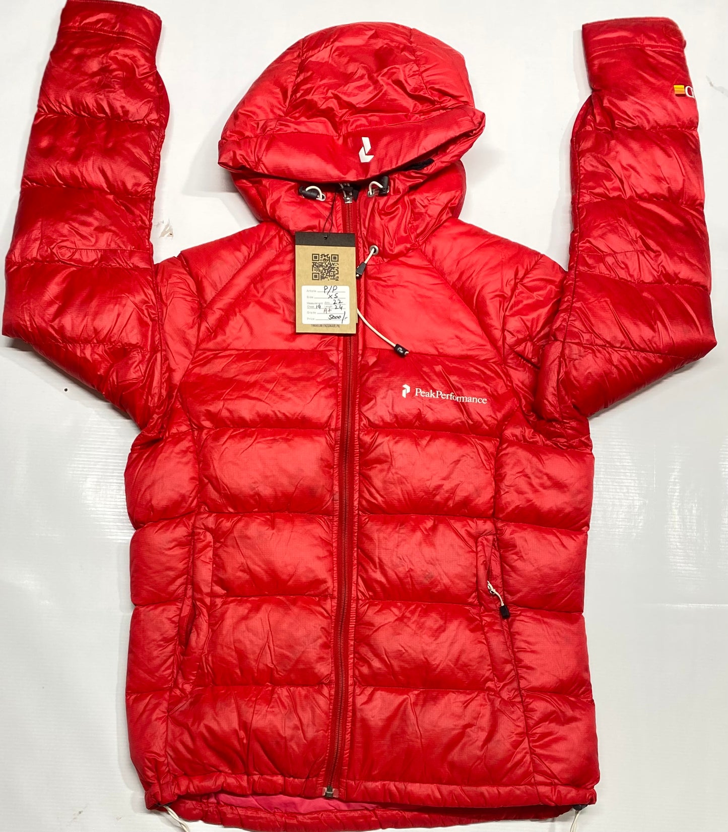 Peak-Performance Red Puffer Jacket