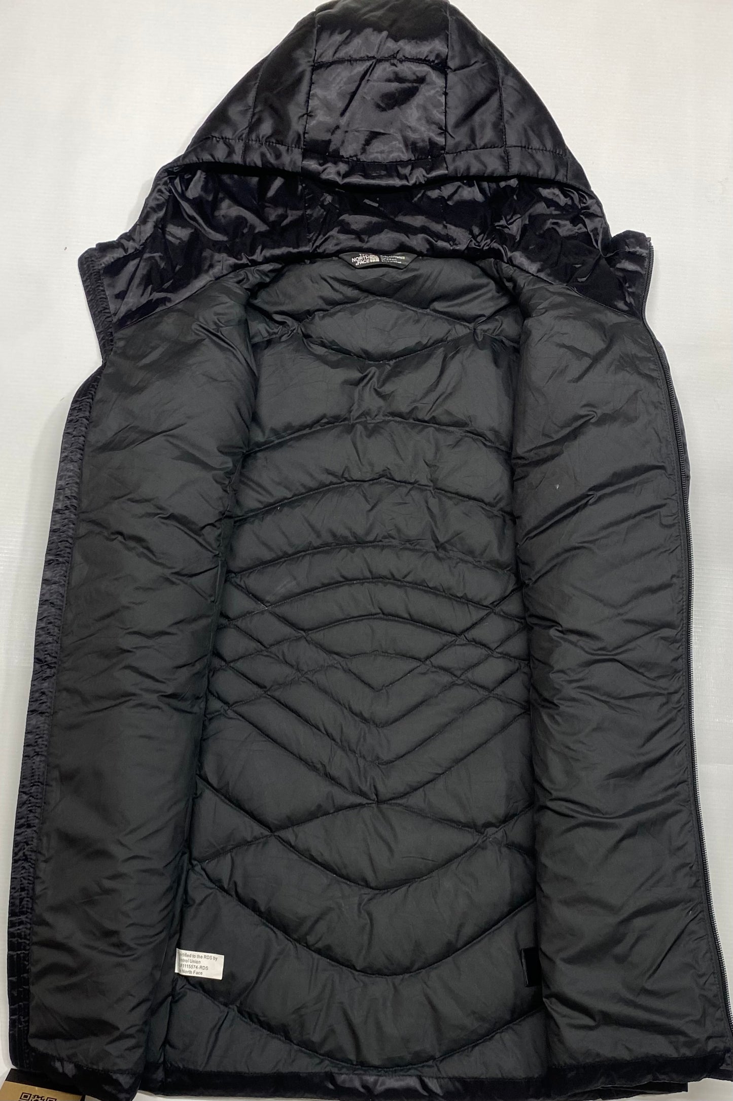 The North Face Aconcagua Parka Black Hooded Puffer Jacket