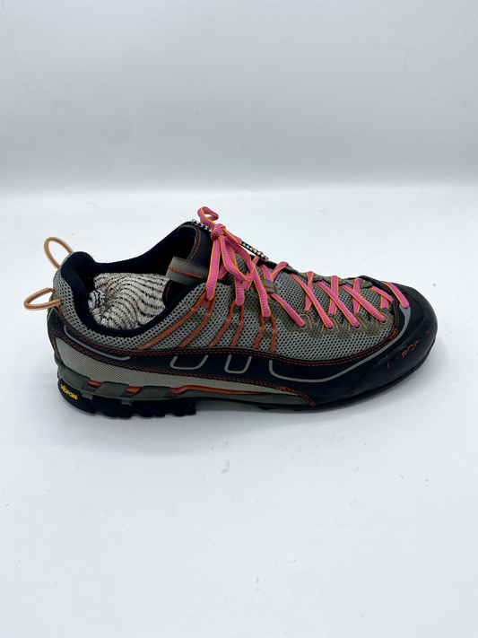 La Sportiva Xplorer Approach