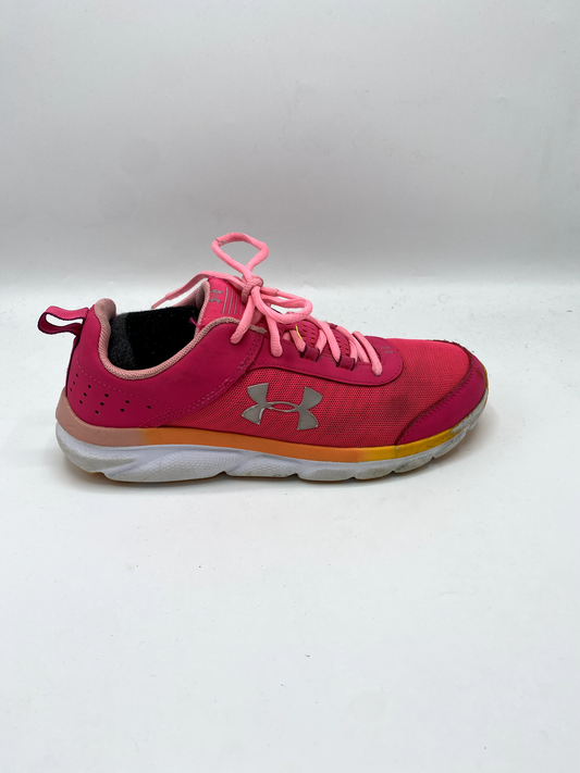 UNDER ARMOUR UA CHARGED ASSERT 8