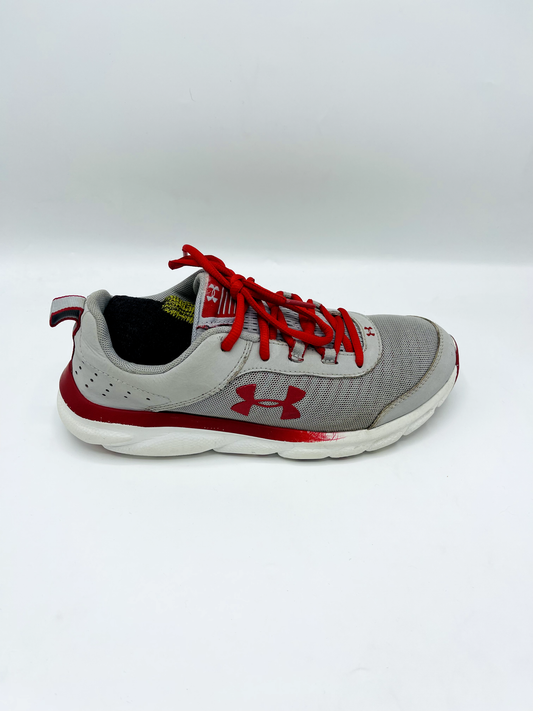 UNDER ARMOUR UA CHARGED ASSERT 8