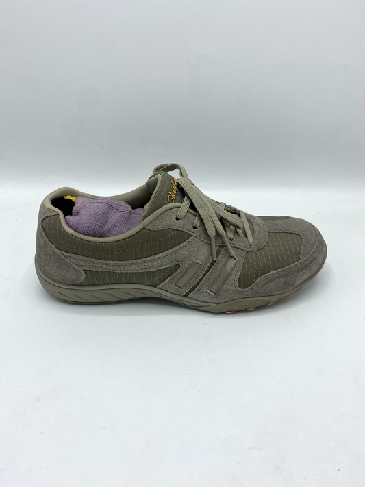 SKECHER SHOE TAUPE